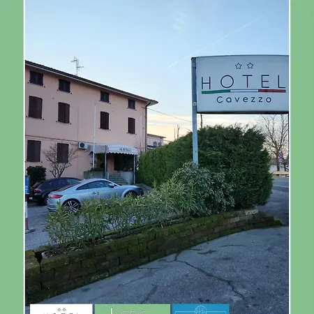 Hotel Cavezzo Hotel 2*